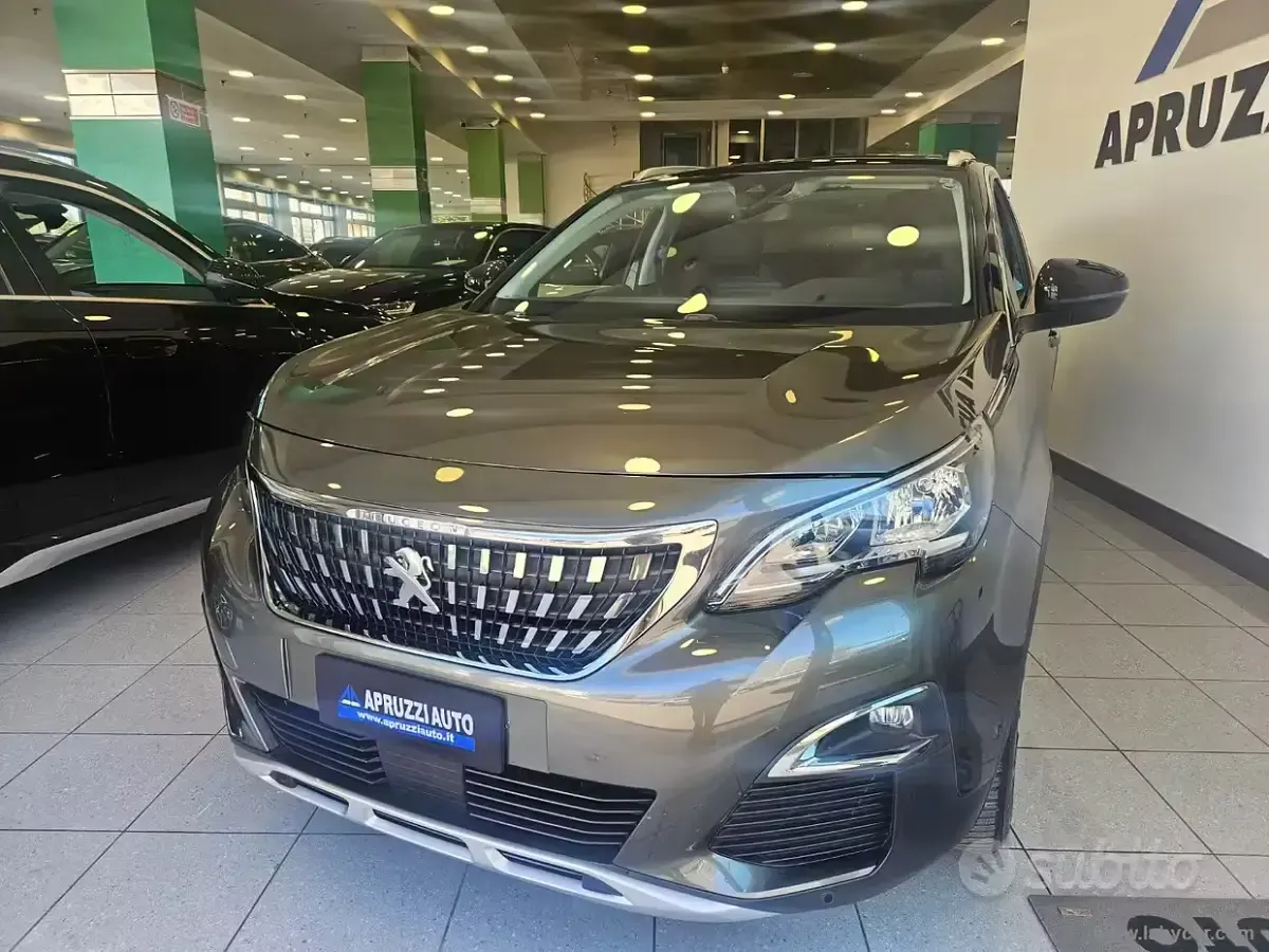 Usata Peugeot 3008 Allure 131 CV (96 kW) 2019 Grigio SUV