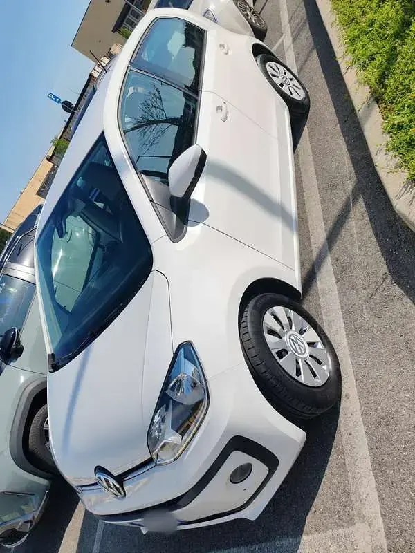Usata VW up! Move 75 CV (55 kW) 2019 Bianco Utilitaria