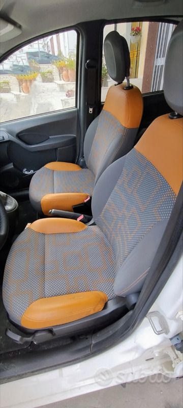 Usata Fiat Panda 4x4 Climbing 69 CV (50 kW) 2011 Bianco Utilitaria