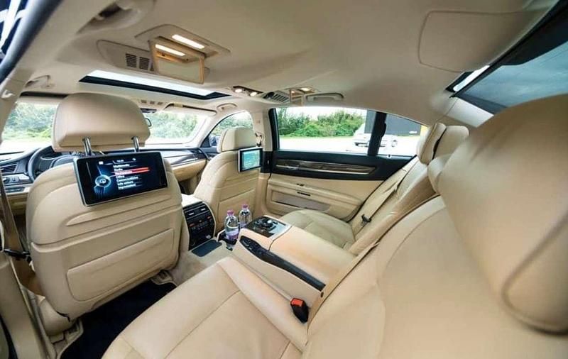 Usata BMW 730L Comfort Edition 258 CV (189 kW) 2014 Berlina