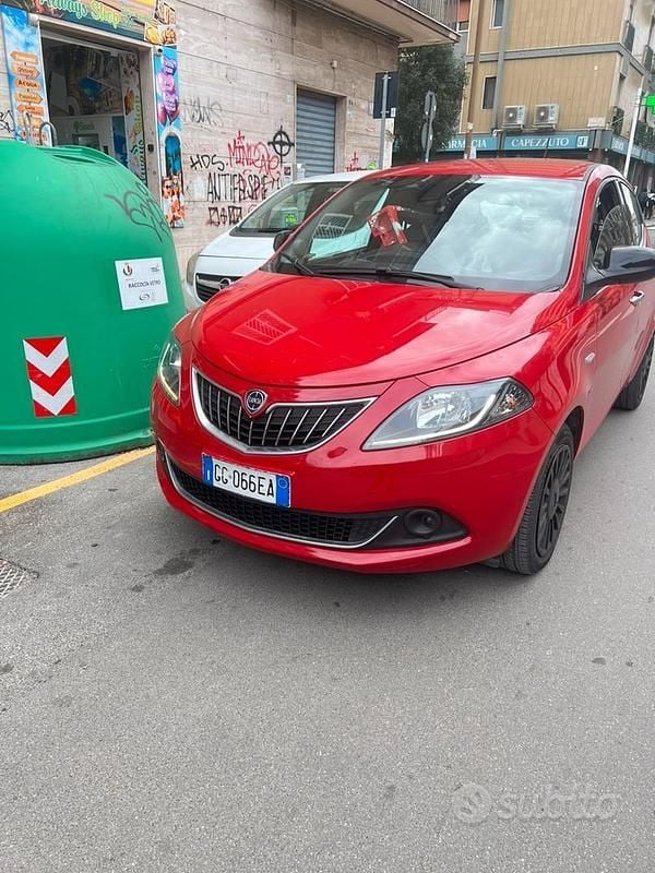 Usata Lancia Ypsilon 69 CV (50 kW) 2021 Utilitaria