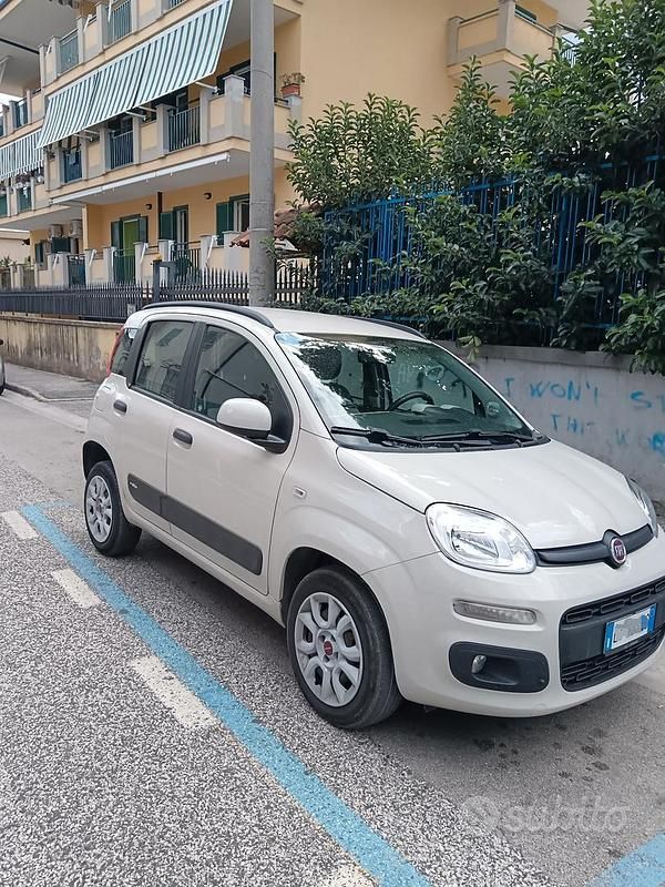 Usata Fiat Panda 85 CV (62 kW) 2015 Utilitaria