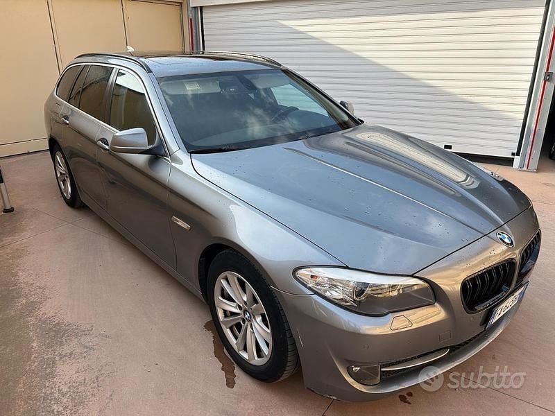 Usata BMW 520 184 CV (135 kW) 2010 Grigio Station wagon