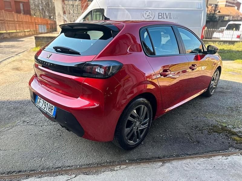 Usata Peugeot 208 Active 75 CV (55 kW) 2021 Rosso Utilitaria