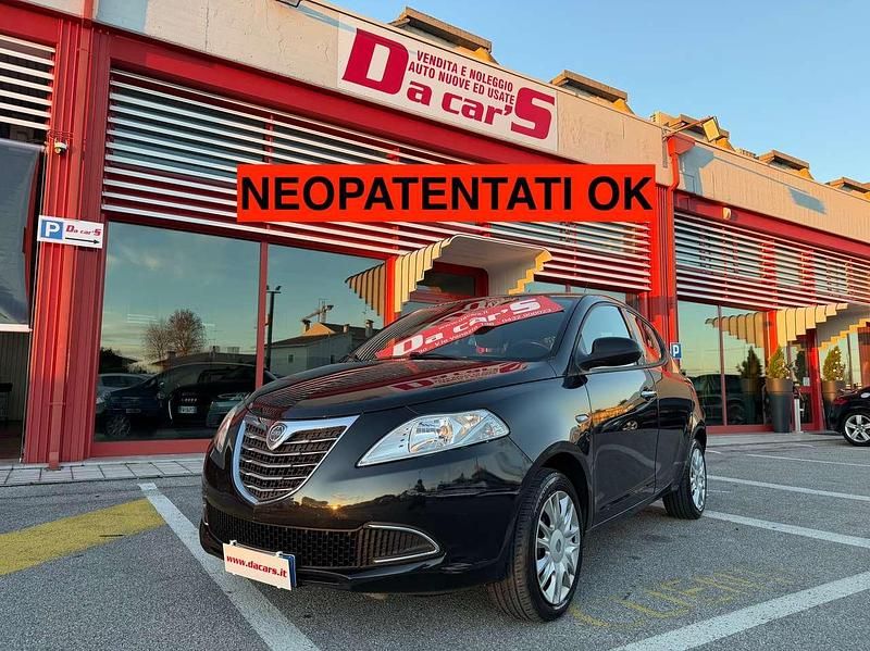 Nero Usata 2014 Lancia Ypsilon Gold Due volumi | 5500 € (Buon prezzo) - Immagine 1/4