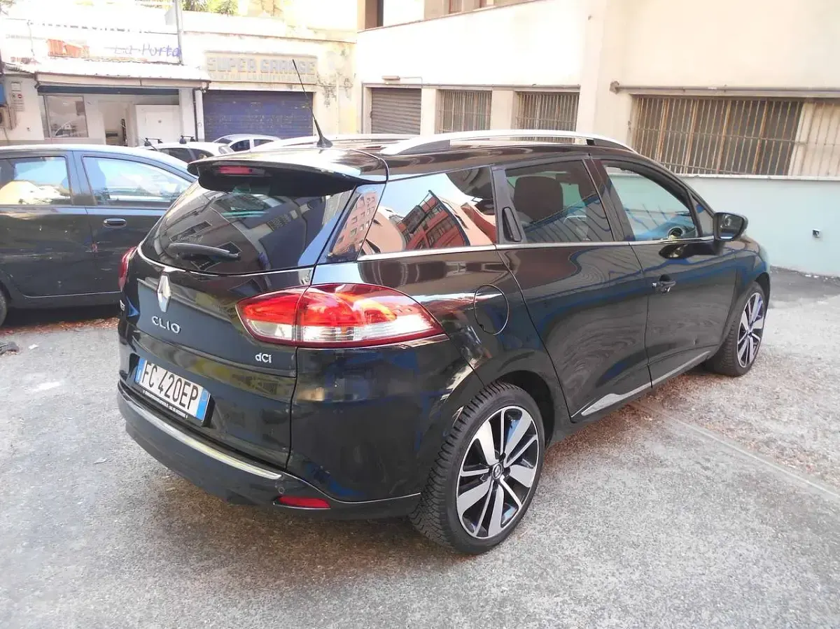 Usata Renault Clio Intens 90 CV (66 kW) 2016 Nero Station wagon