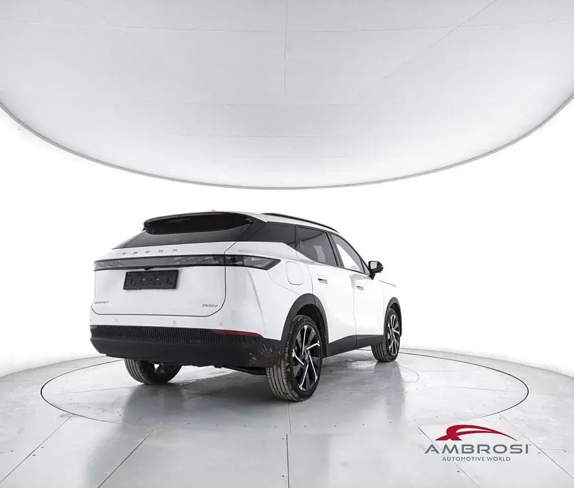 Nuova Omoda 7 279 CV (205 kW) 2026 Carbon crystal black SUV