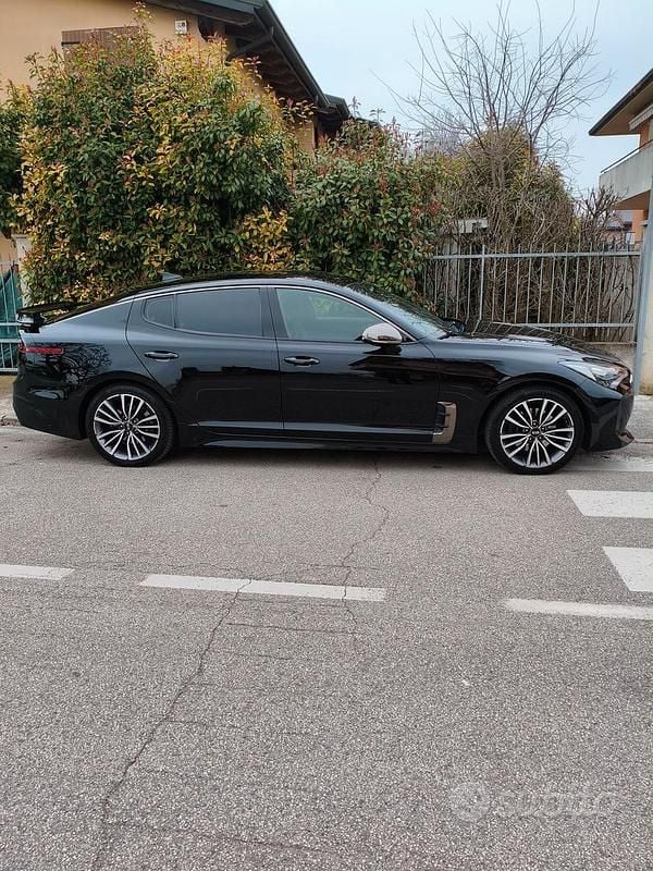 Usata Kia Stinger GT-Line 200 CV (147 kW) 2019 Nero Utilitaria