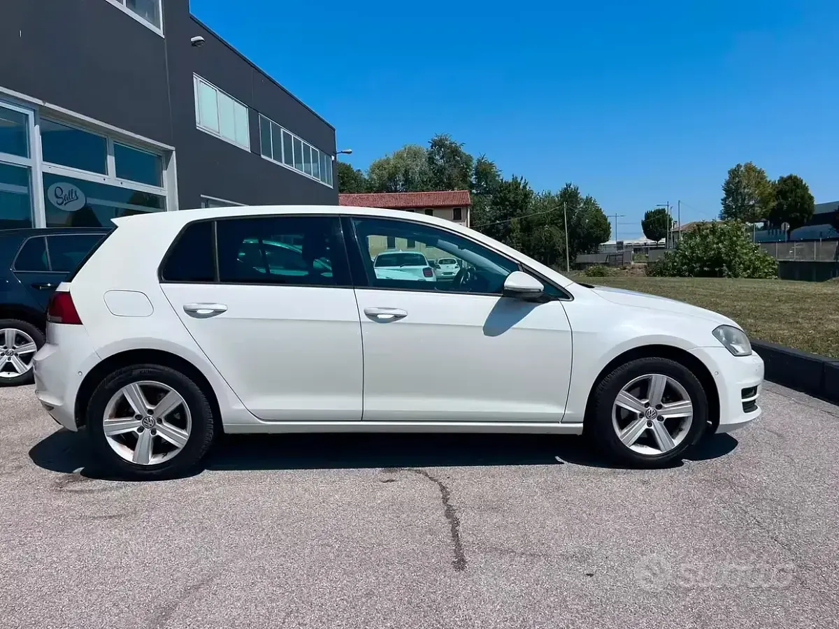 Usata VW Golf Plus Comfortline 102 CV (75 kW) 2013 Bianco Monovolume