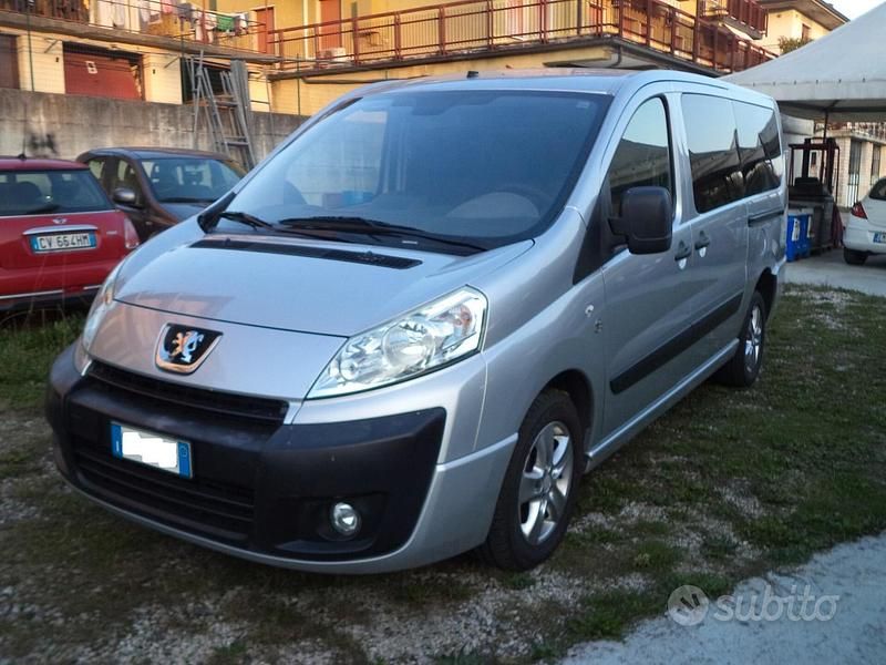 Usata Peugeot Expert 136 CV (100 kW) 2009 Argento Furgone