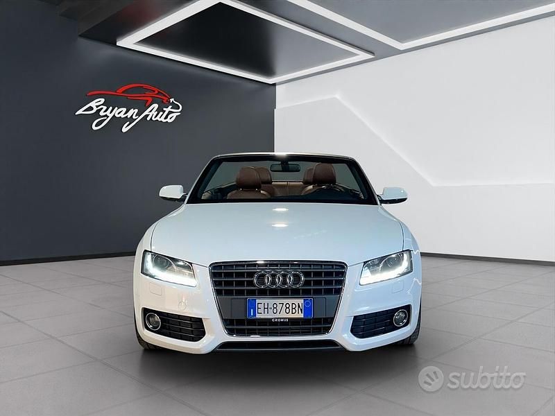 Usata Audi A5 Cabriolet Comfort 160 CV (117 kW) 2011 Bianco Cabrio