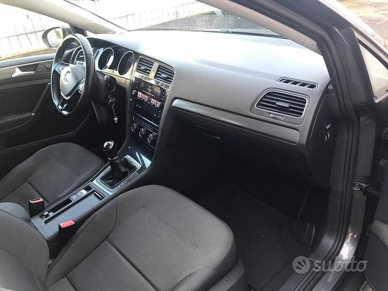 Usata VW Golf VII 115 CV (84 kW) 2018 Grigio Berlina