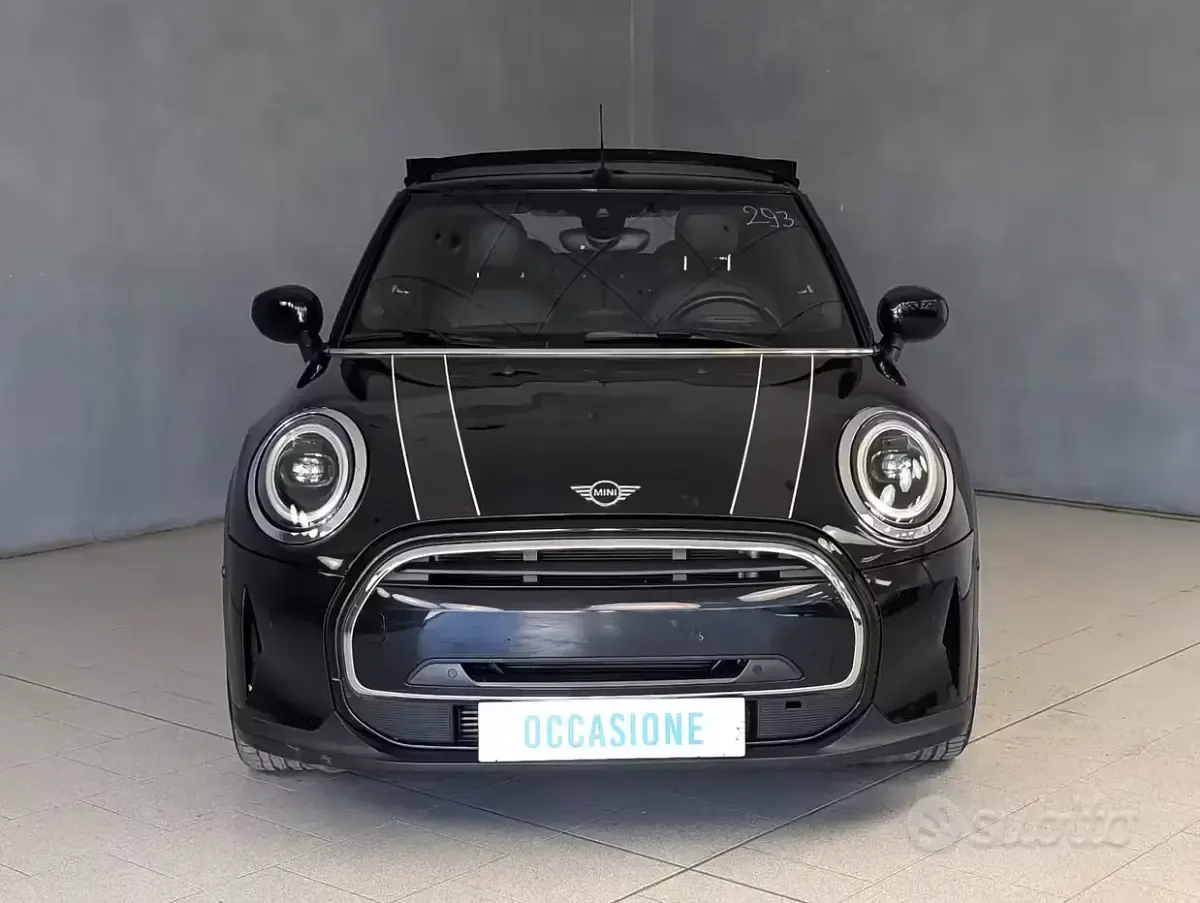 Gebraucht Mini Cooper Cabriolet Premium Plus 136 PS (100 kW) 2023 Schwarz Cabrio