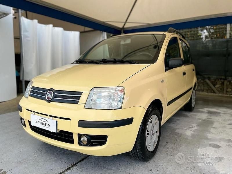 Giallo Usata 2007 Fiat Panda Dynamic Tre volumi | 3500 € (Buon prezzo) - Immagine 1/4