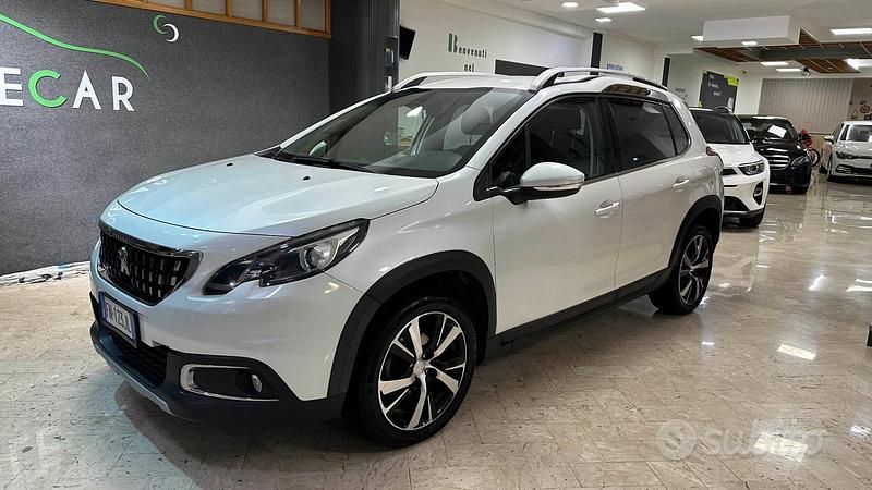 Usata Peugeot 2008 Allure 100 CV (73 kW) 2018 Bianco SUV