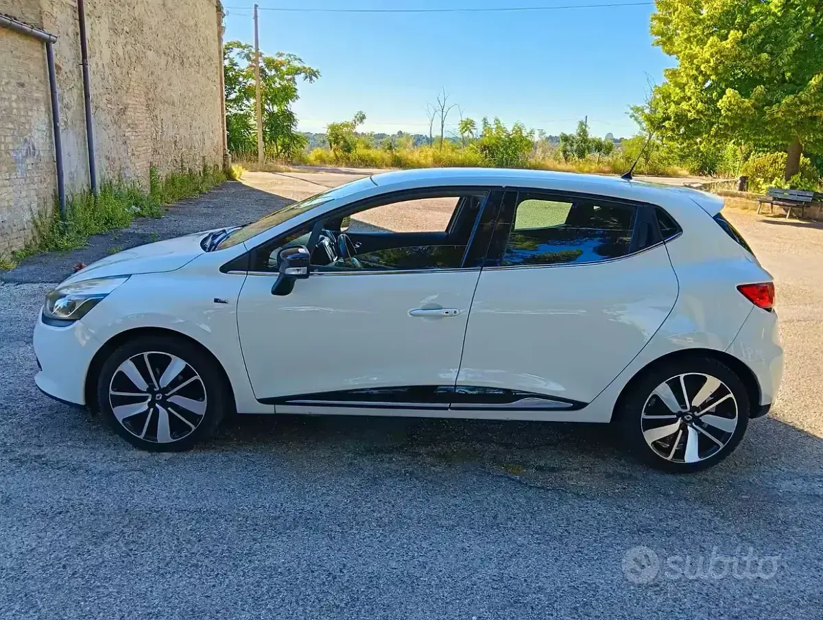Usata Renault Clio IV 75 CV (55 kW) 2015 Bianco Berlina