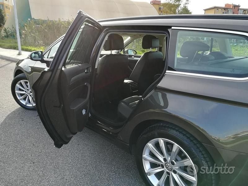 Usata VW Passat 150 CV (110 kW) 2015 Berlina