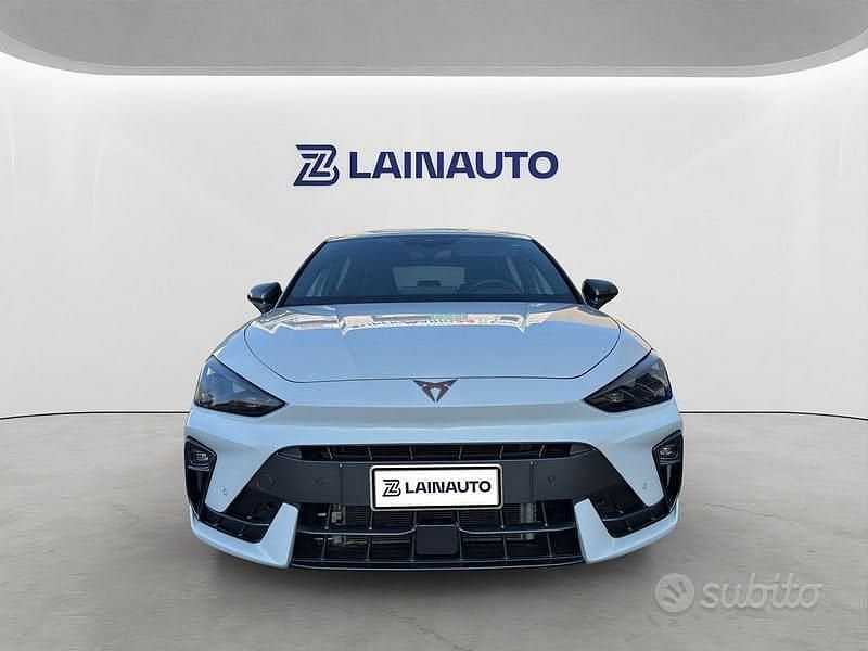Usata Cupra Leon 150 CV (110 kW) 2025 Bianco Berlina