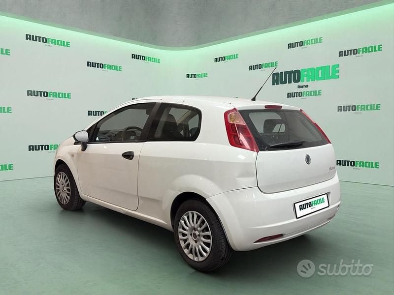 Usata Fiat Punto Active 75 CV (55 kW) 2006 Bianco Utilitaria