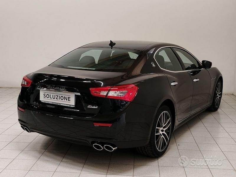 Usata Maserati Ghibli 250 CV (183 kW) 2017 Nero Berlina