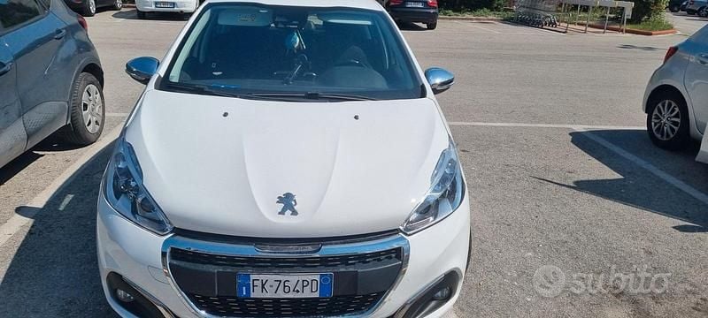 Usata Peugeot 208 115 CV (84 kW) 2017 Bianco Utilitaria