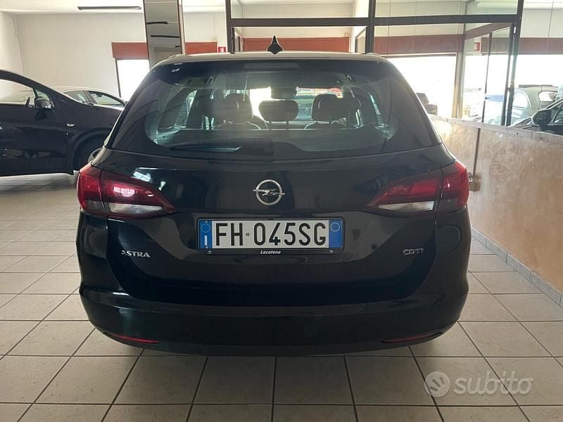 Usata Opel Astra OPC 136 CV (100 kW) 2017 Nero Berlina