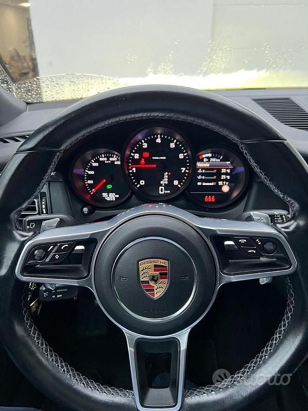 Usata Porsche Macan 245 CV (180 kW) 2021 Grigio SUV