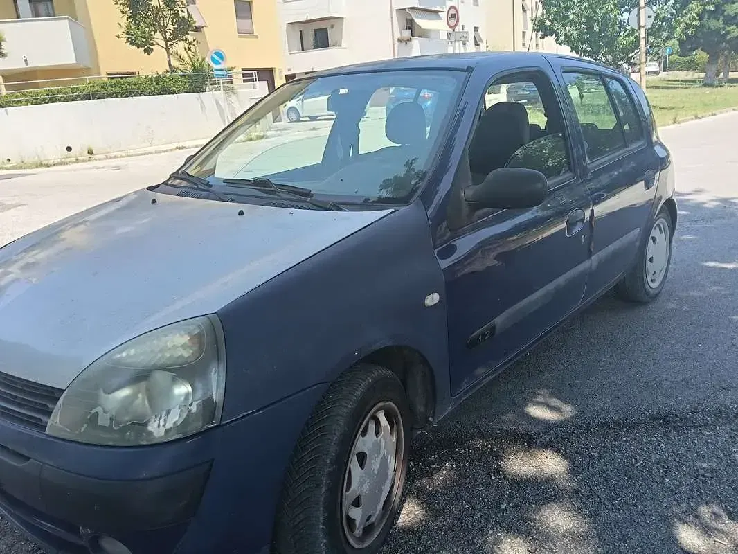 Usata Renault Clio II 58 CV (42 kW) 2005 Berlina