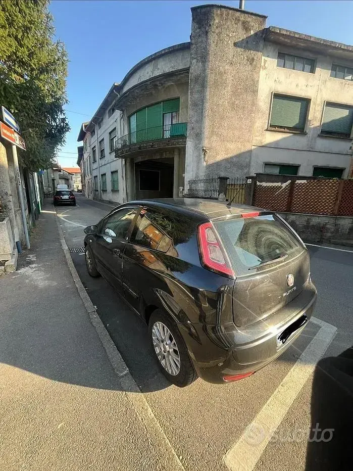 Usata Fiat Punto Evo 75 CV (55 kW) 2010 Nero Utilitaria