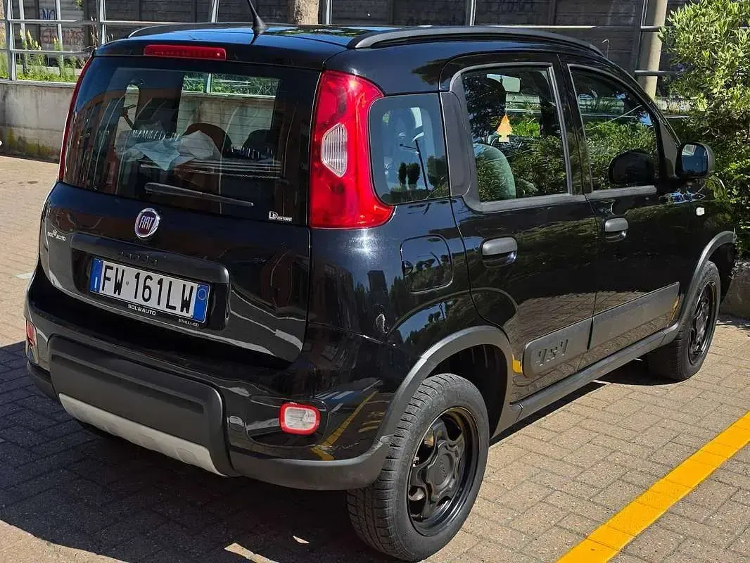 Usata Fiat Panda Cross Cross 86 CV (63 kW) 2019 Nero Utilitaria