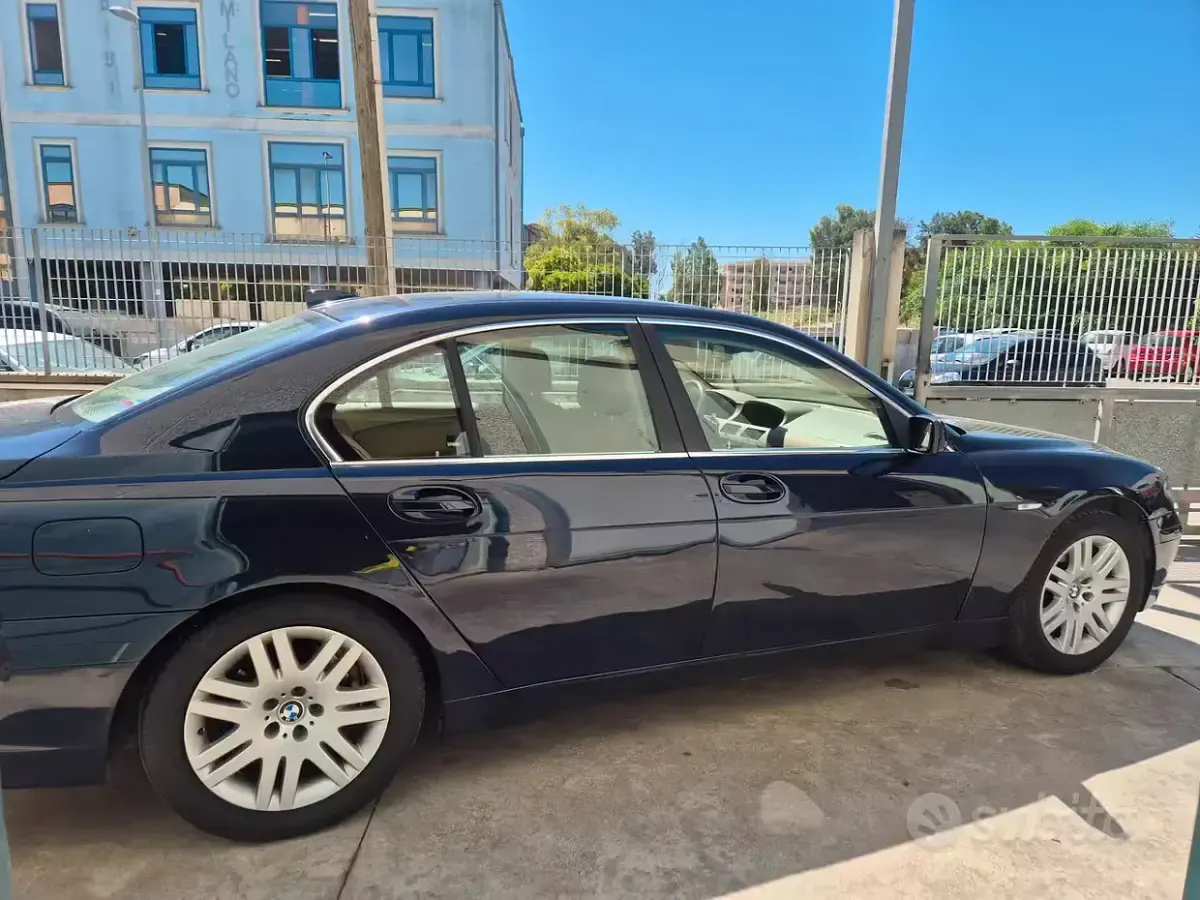 Usata BMW 730 218 CV (160 kW) 2004 Bluazzurro Berlina