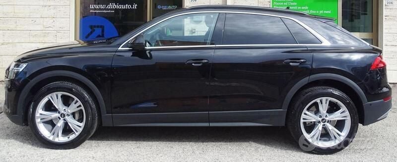Usata Audi Q8 Comfort 340 CV (250 kW) 2023 Nero SUV