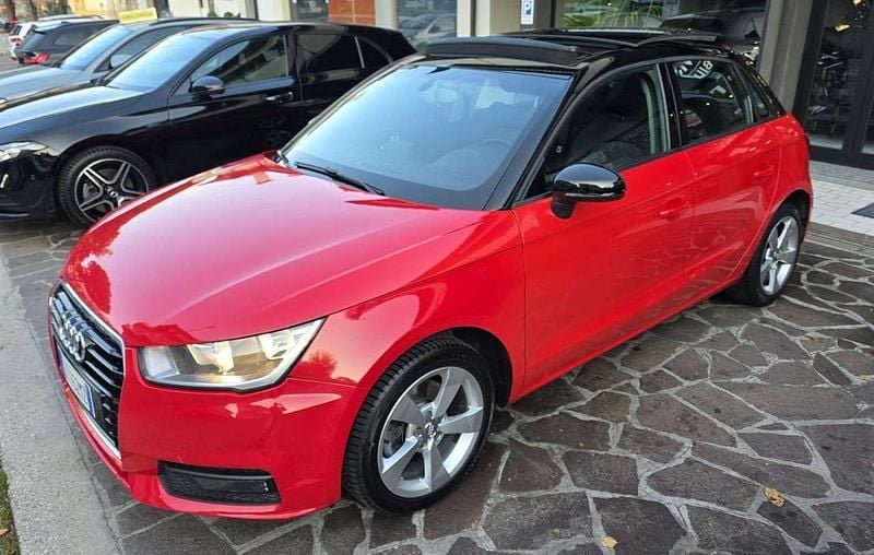 Rosso Usata 2015 Audi A1 Sport Tre volumi | 8800 € (Ottimo prezzo) - Immagine 1/4
