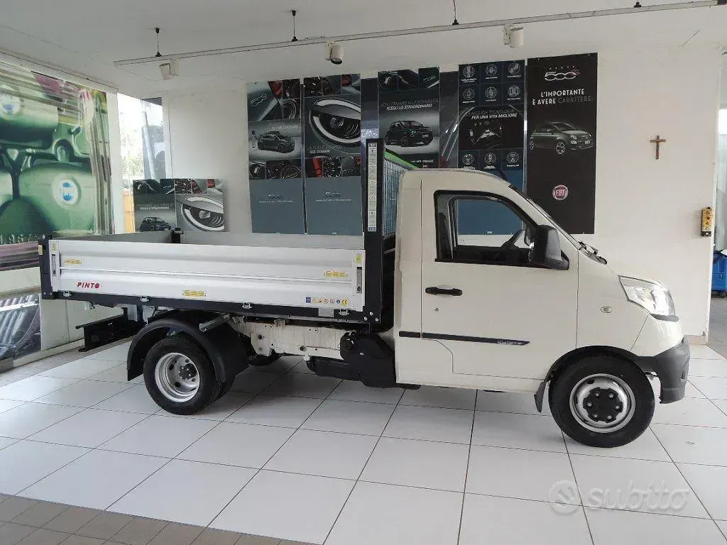 Nuova Piaggio Porter 106 CV (77 kW) 2025 Bianco Utilitaria