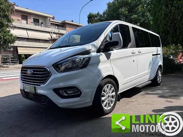 Usata Ford Tourneo 131 CV (96 kW) 2019 Bianco Monovolume