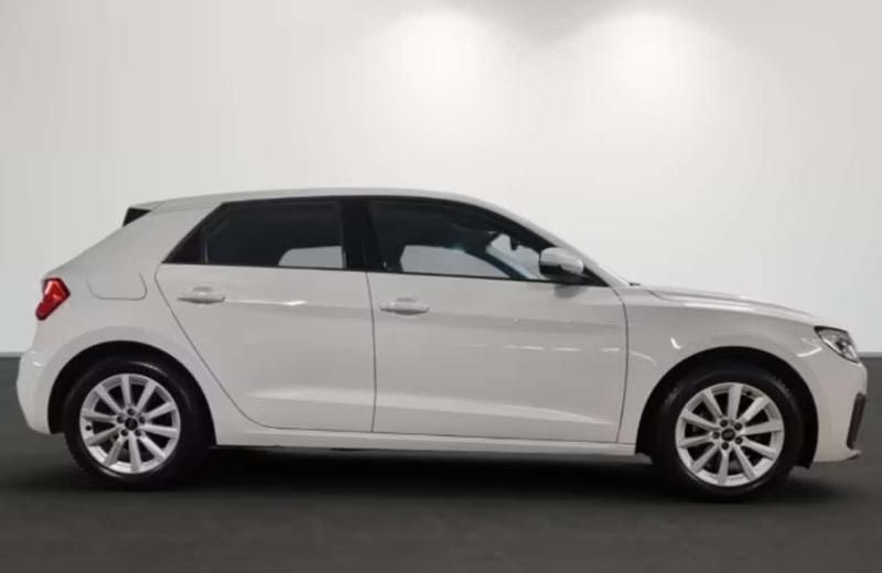 Usata Audi A1 Business 95 CV (69 kW) 2023 Bianco pastello SUV