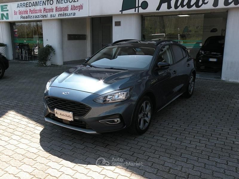 Usata Ford Focus Active 125 CV (91 kW) 2022 Blu Berlina