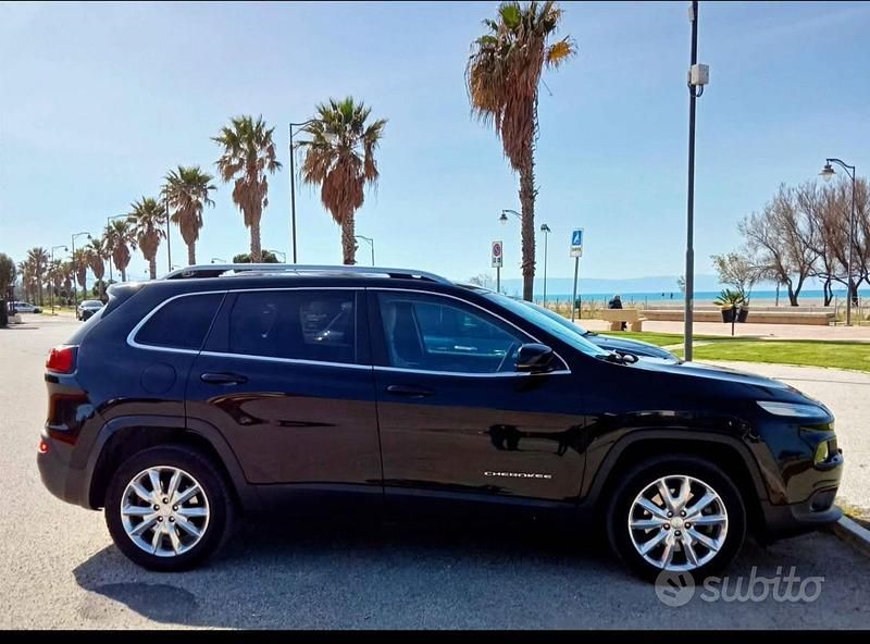 Usata Jeep Cherokee 200 CV (147 kW) 2018 SUV