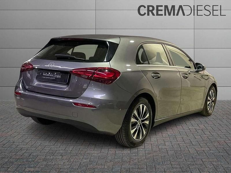 Usata Mercedes A180 Advanced 116 CV (85 kW) 2025 Grigio Berlina