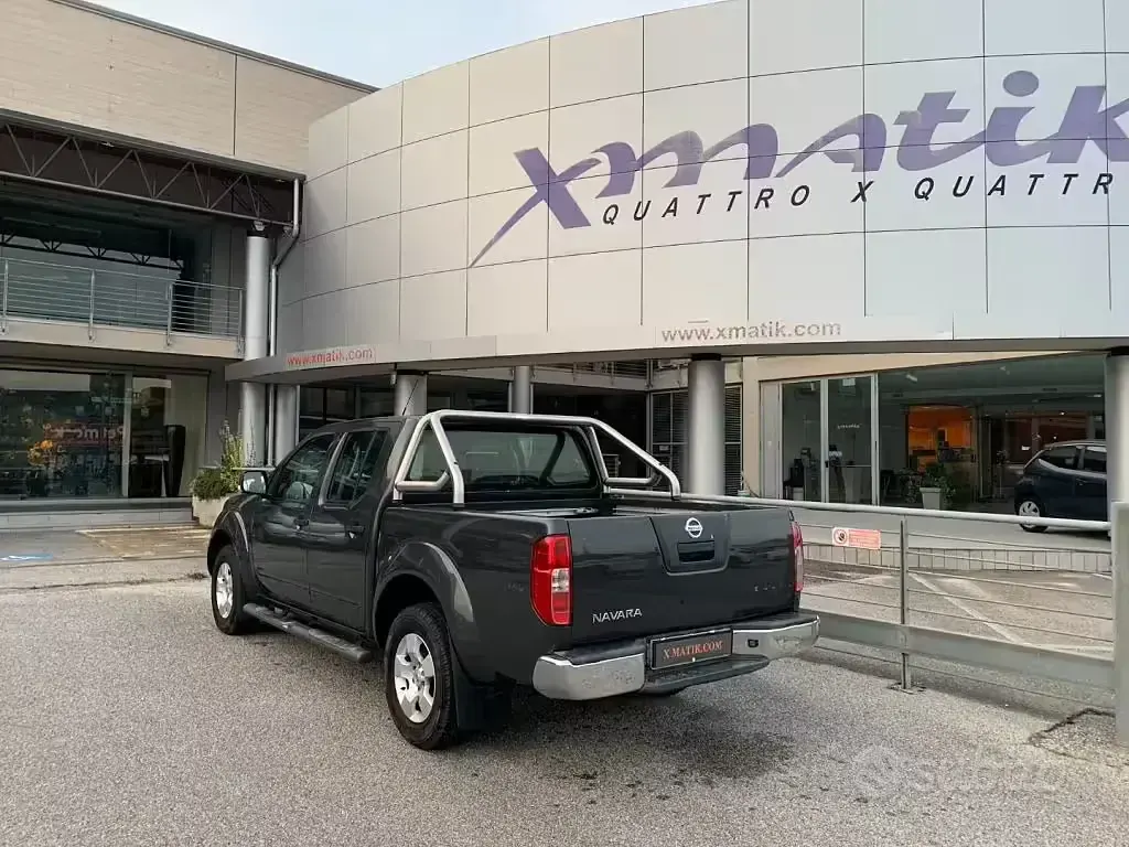 Usata Nissan Navara 171 CV (125 kW) 2007 Antracite metallizzato Pick-up