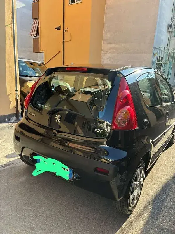 Usata Peugeot 107 68 CV (50 kW) 2009 Utilitaria