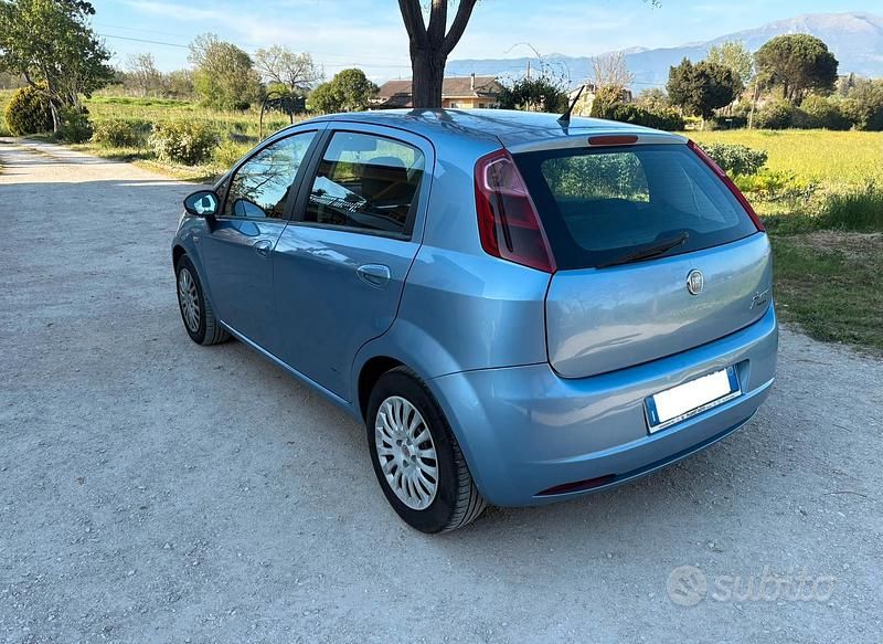 Usata Fiat Grande Punto 75 CV (55 kW) 2008 Blu Utilitaria