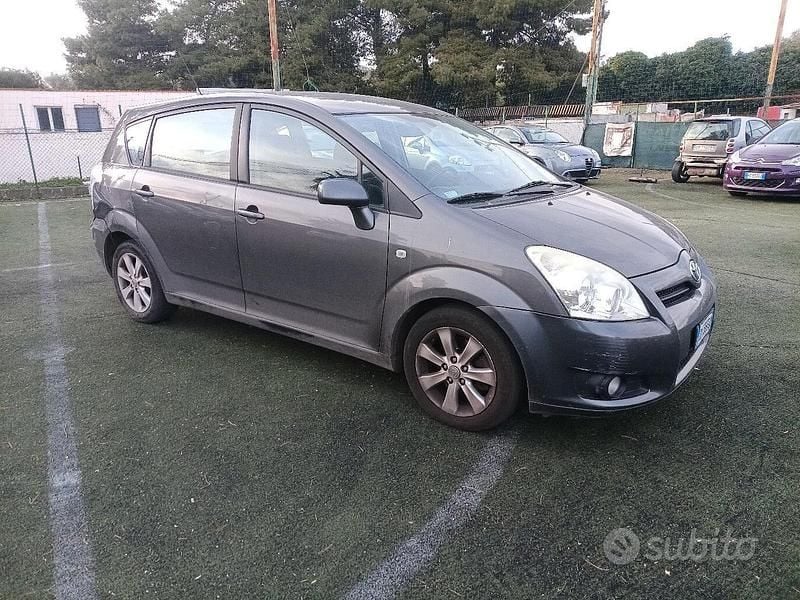 Usata Toyota Corolla Verso 2007 Monovolume