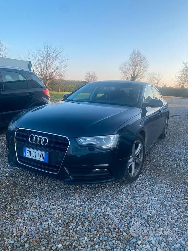 Usata Audi A5 177 CV (130 kW) 2012 Blu Coupé