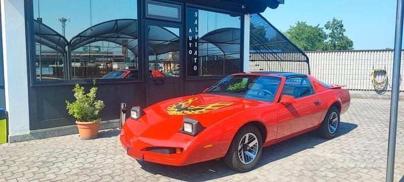 Usata Pontiac Firebird 140 CV (102 kW) 1989 Rosso Coupé