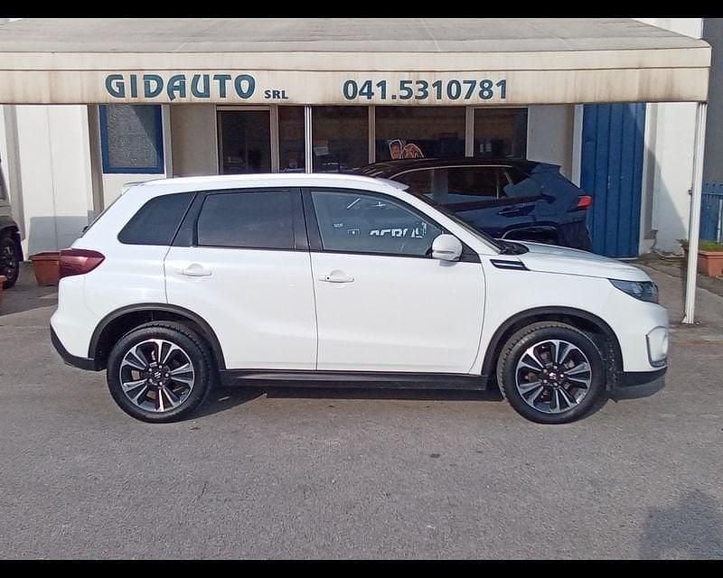 Usata Suzuki Vitara 114 CV (83 kW) 2022 Bianco SUV
