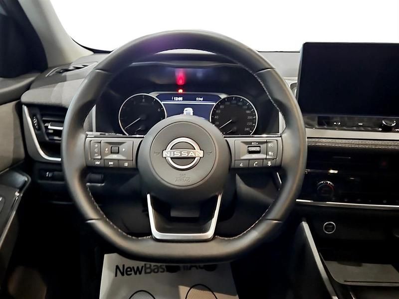 Usata Nissan Qashqai Acenta 140 CV (102 kW) 2025 Ceramic grey SUV