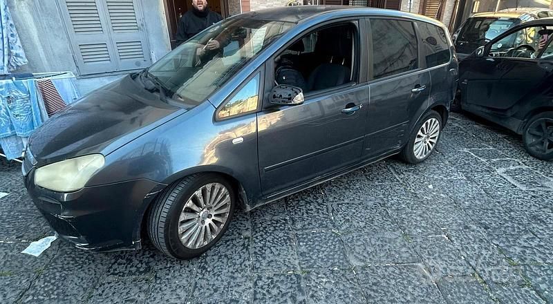 Usata Ford C-MAX 2011 Blu Monovolume