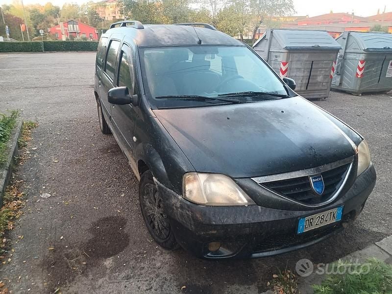 Usata Dacia Logan 87 CV (63 kW) 2009 Nero Berlina