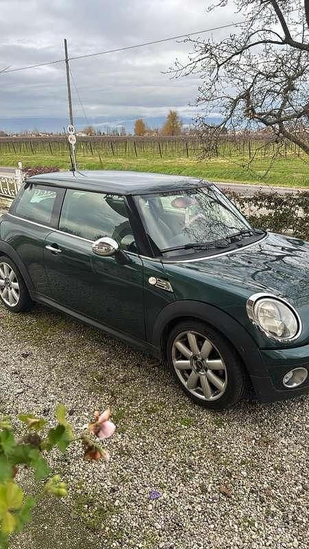 Begagnad Mini Cooper 75 HK (55 kW) 2009 Halvkombi